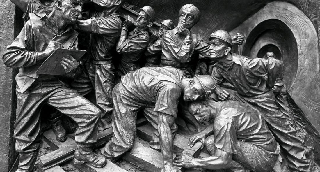 pexels-mikebirdy-417827